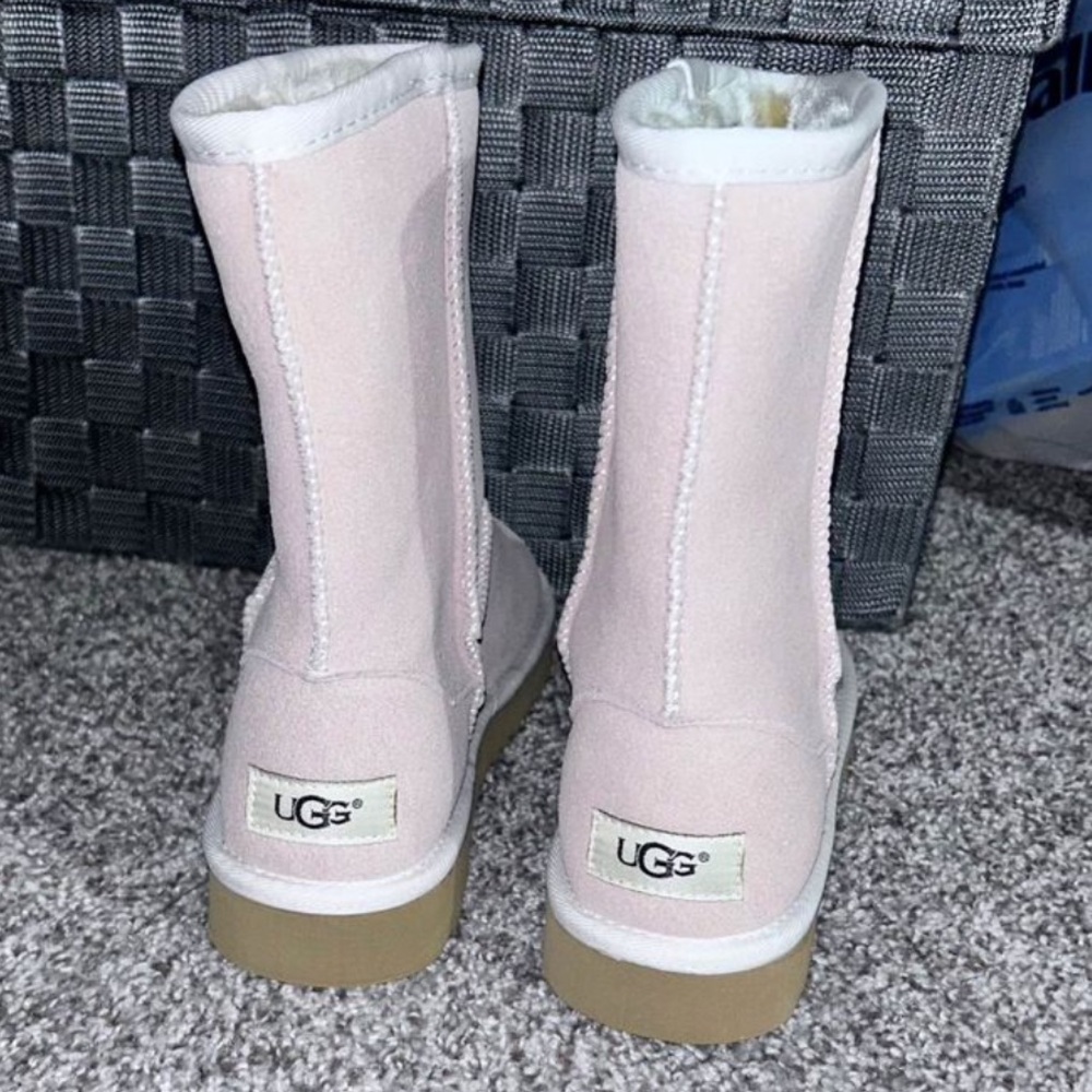 Womans Ugg Boots, In A Taupe Color! I Just Have 2… - image 1